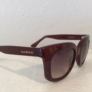 Isaac Mizrah sunglasses burgundy